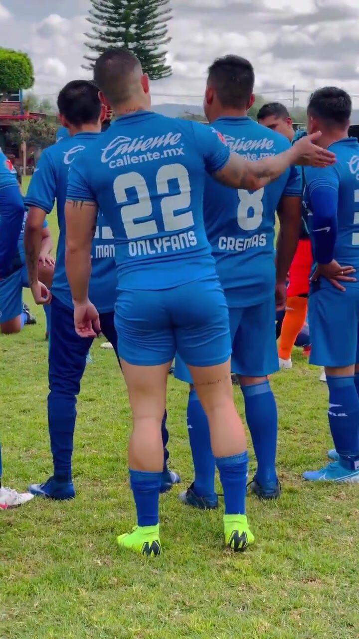 Football player PERFECT ASS - ThisVid.com em inglês