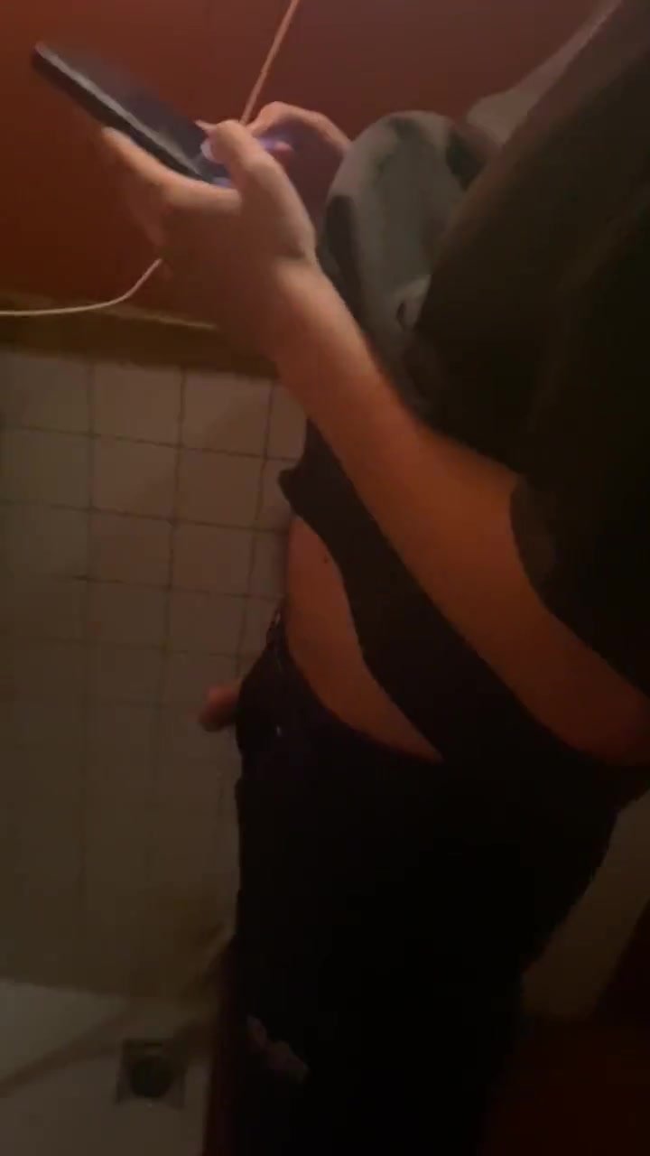ASIAN BOY AT THE URINAL 56 - video 2