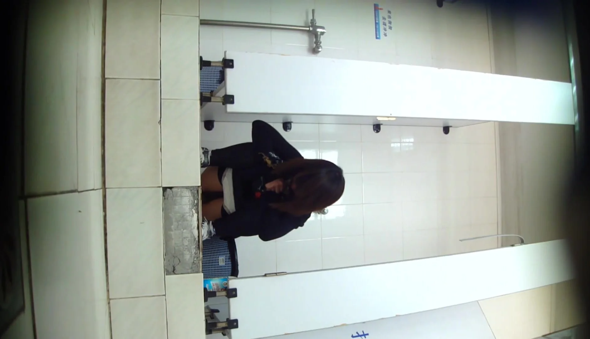 Chinese Ladies Toilet Voyeur video 29 ThisVid com 