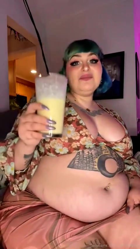 chubby thick girl stuffing and chugging fat belly 2