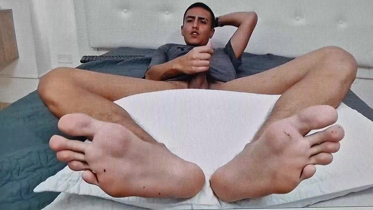 Cam Model Feet/Long Toes 1