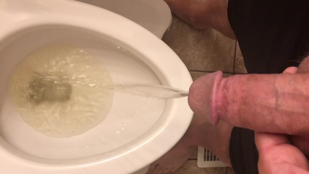 Morning piss from a large cock