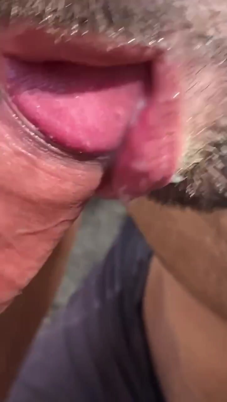 Gustando la sborra