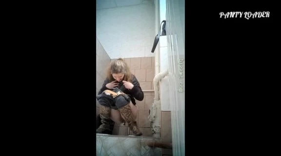 russian voyeur toilet poop