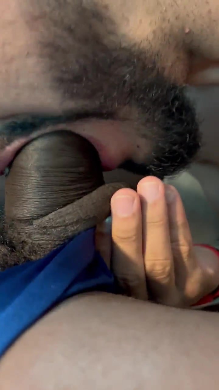 Sucking huge cock - video 3