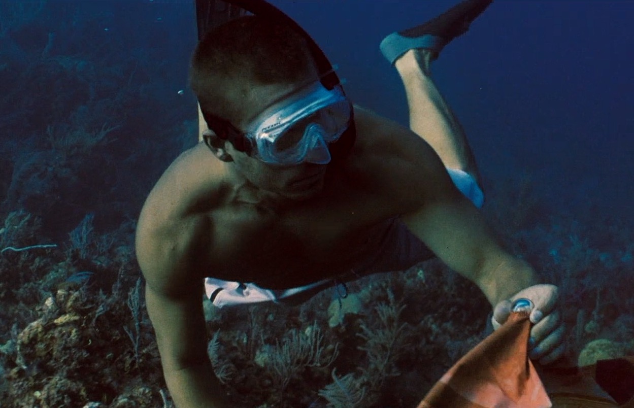 Sexiest Freediver you will Ever See