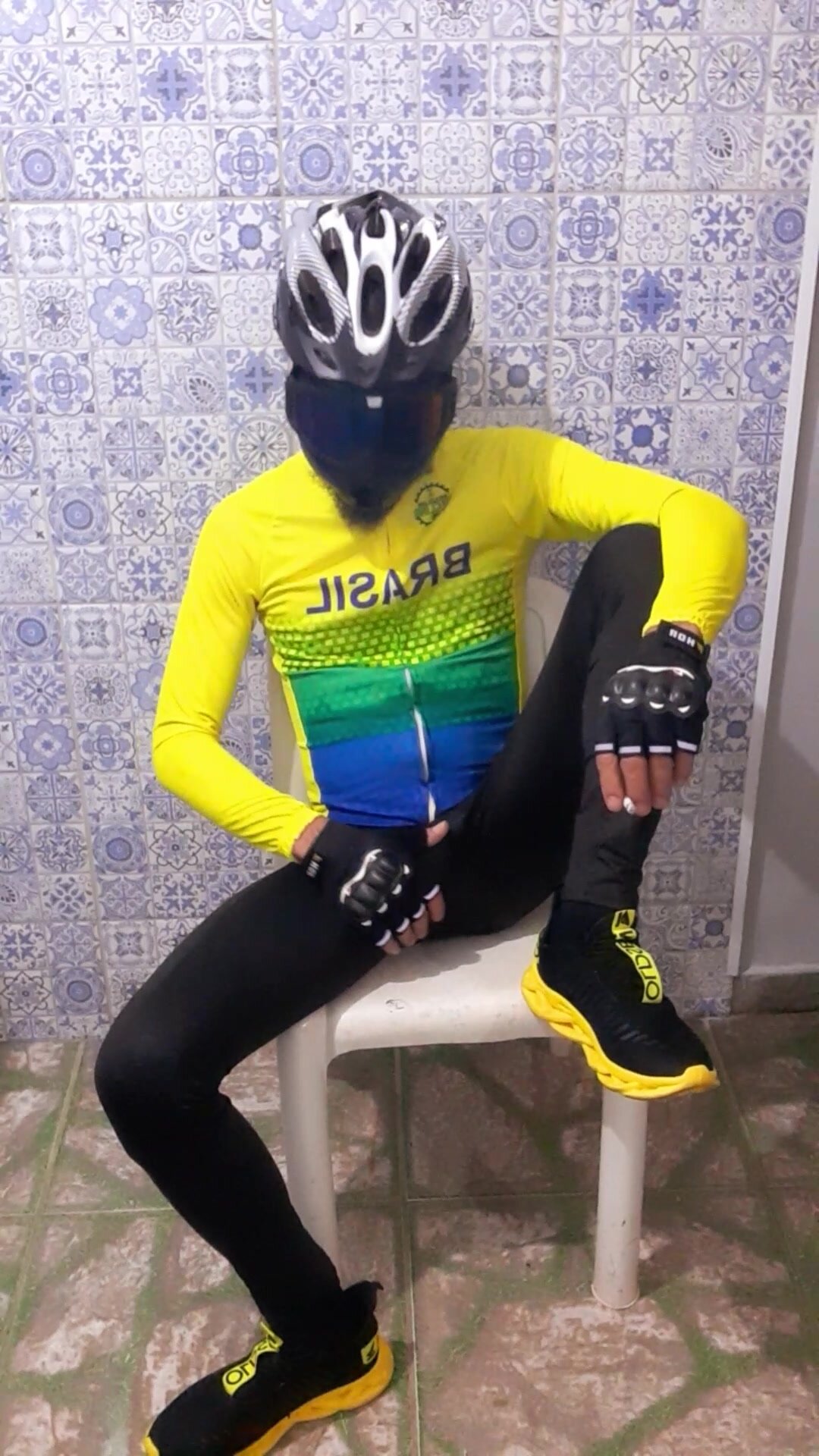 Cyclist boy Brasil smoking