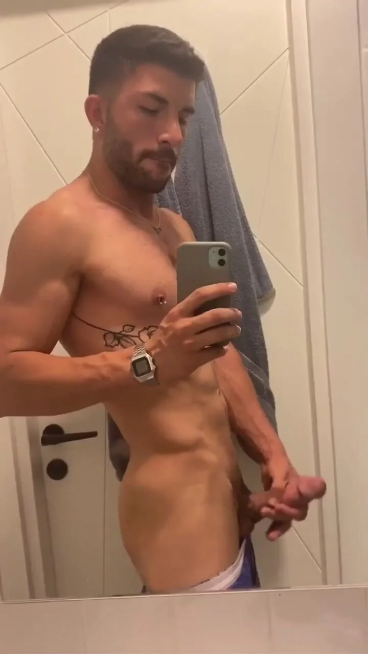 720px x 1279px - Hot Turkish guy and his big dick - ThisVid.com