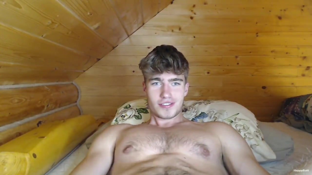 HANDSOME BOY SHOWS HIS HOLE ON CAM