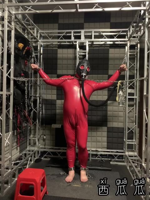 gay rubber - video 2