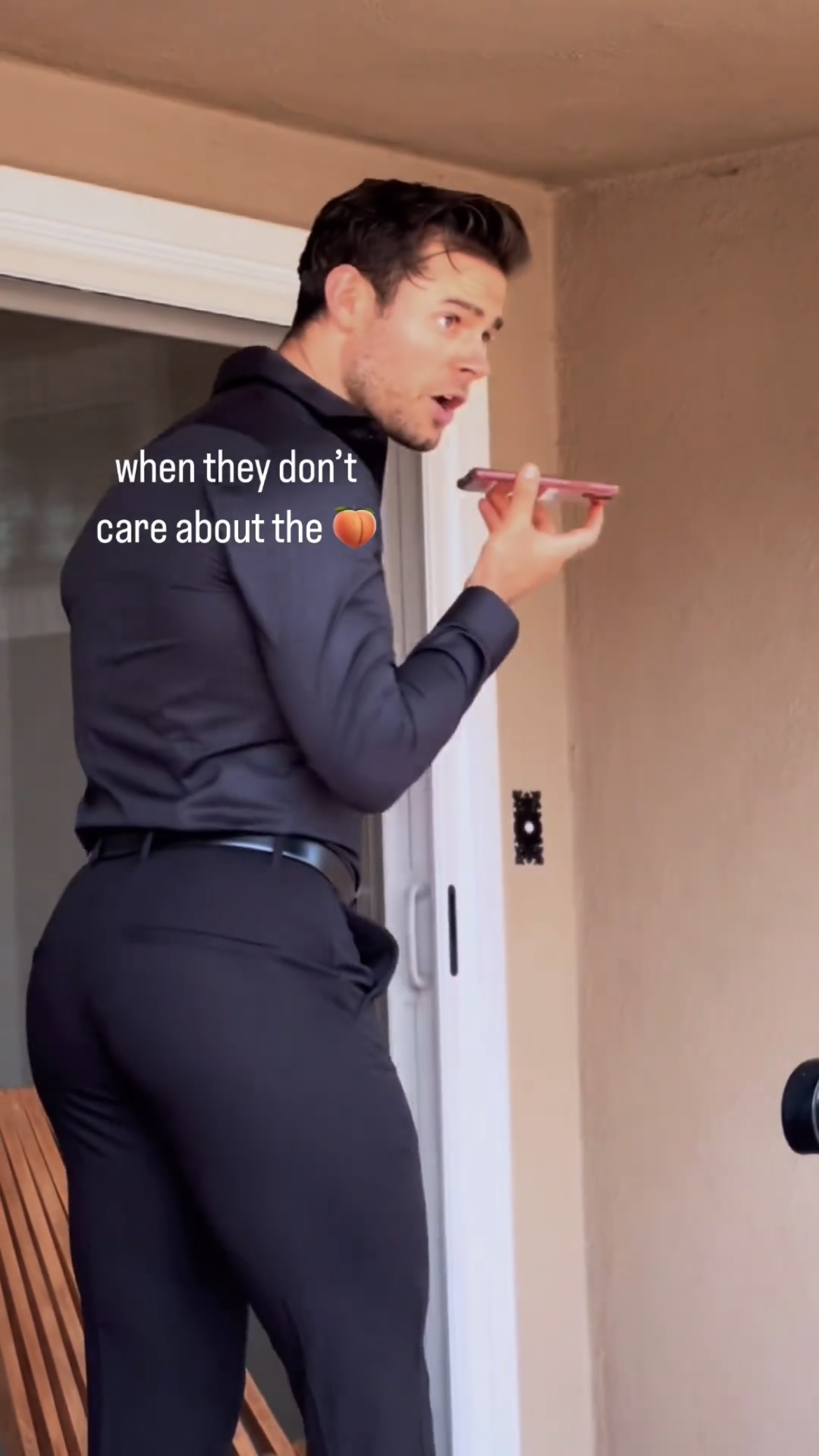 Bubble ass str8 guy shows off wearing tight suit pants