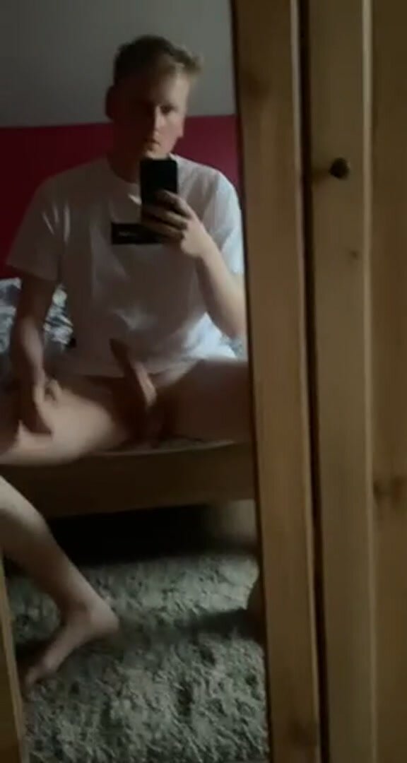 Hot blond guy - video 6