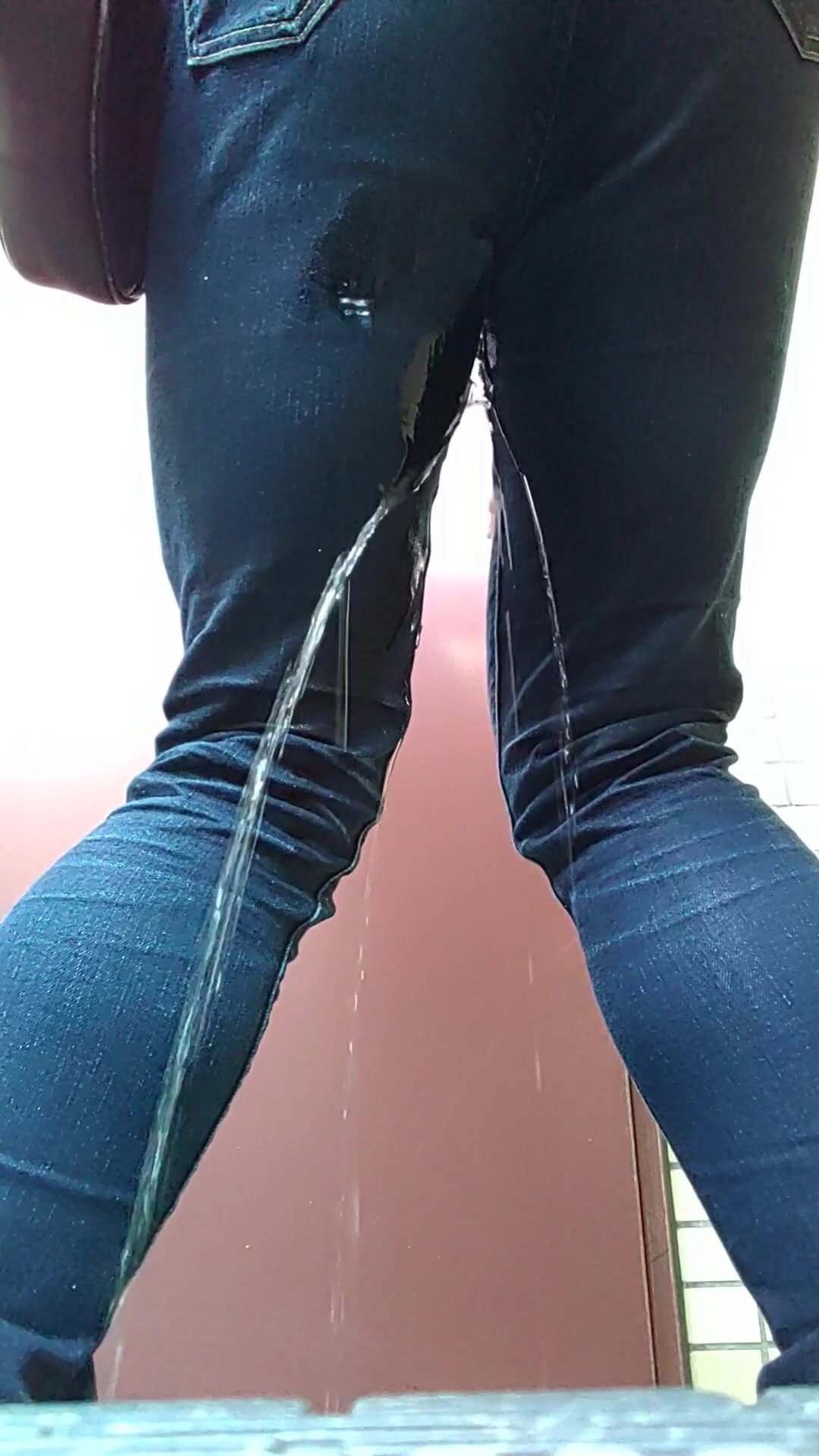 wetting jeans 01