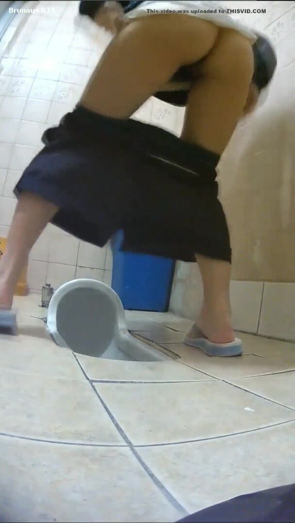 Asian poop - video 12