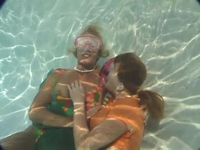 Underwater lesbian girls