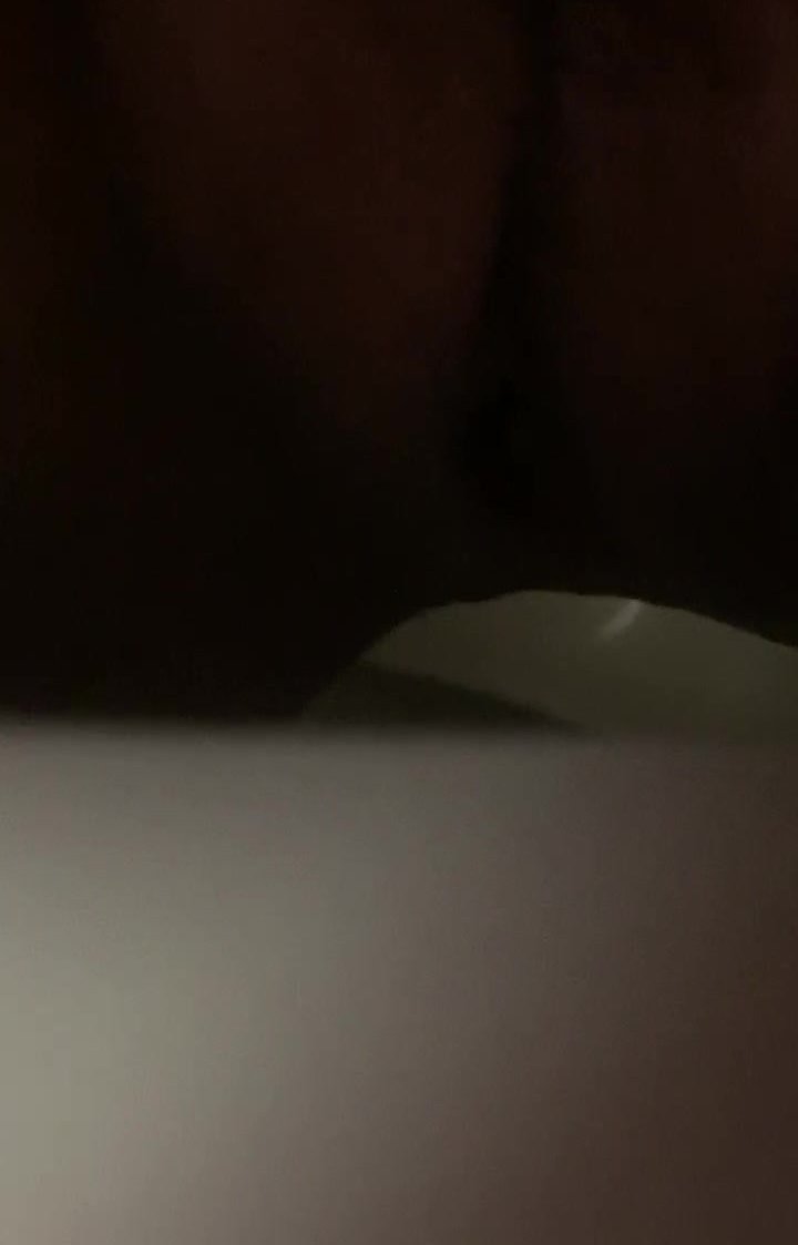 Female Taking a shit (Slight Constipation)