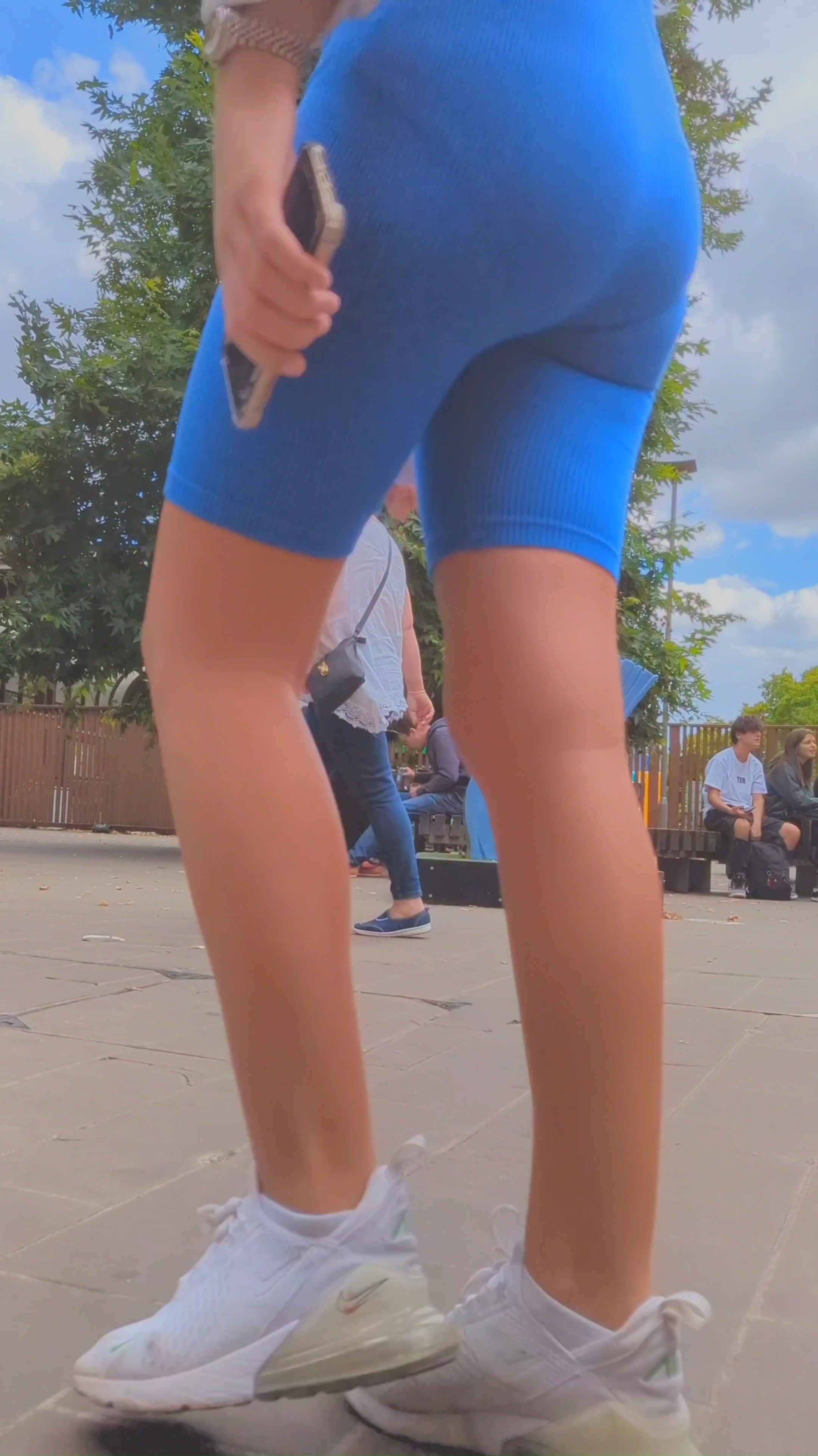 Teen in spandex shorts blue with a sexy legs