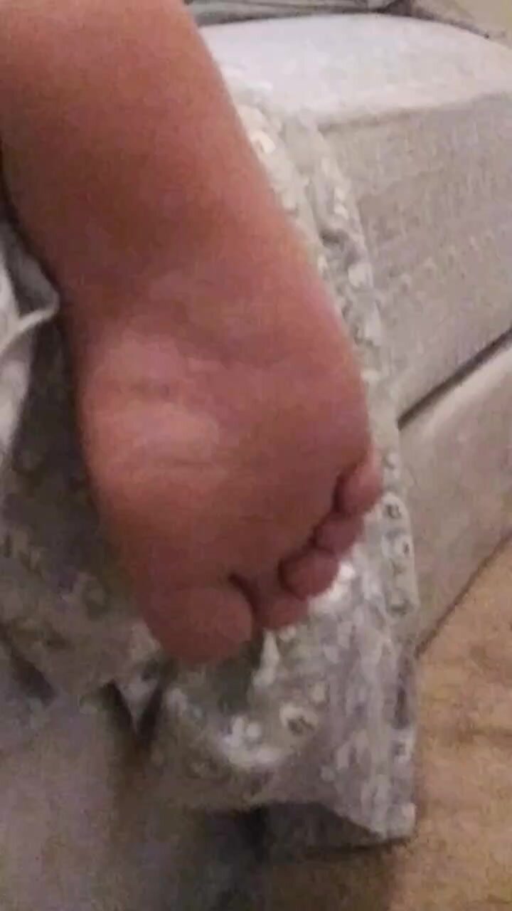 Drunk step-daddy feet