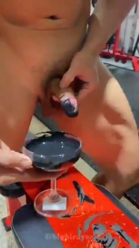 Crazy asian muscle : dick play