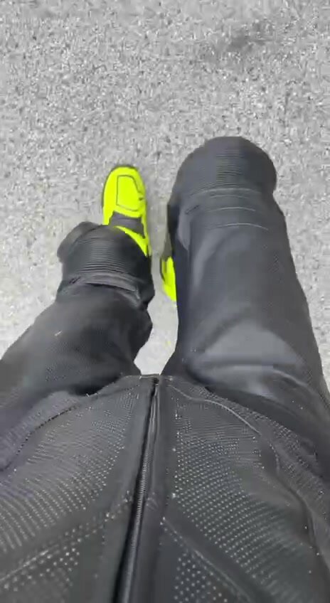 Walking in full dainese leather with bulge fox boots