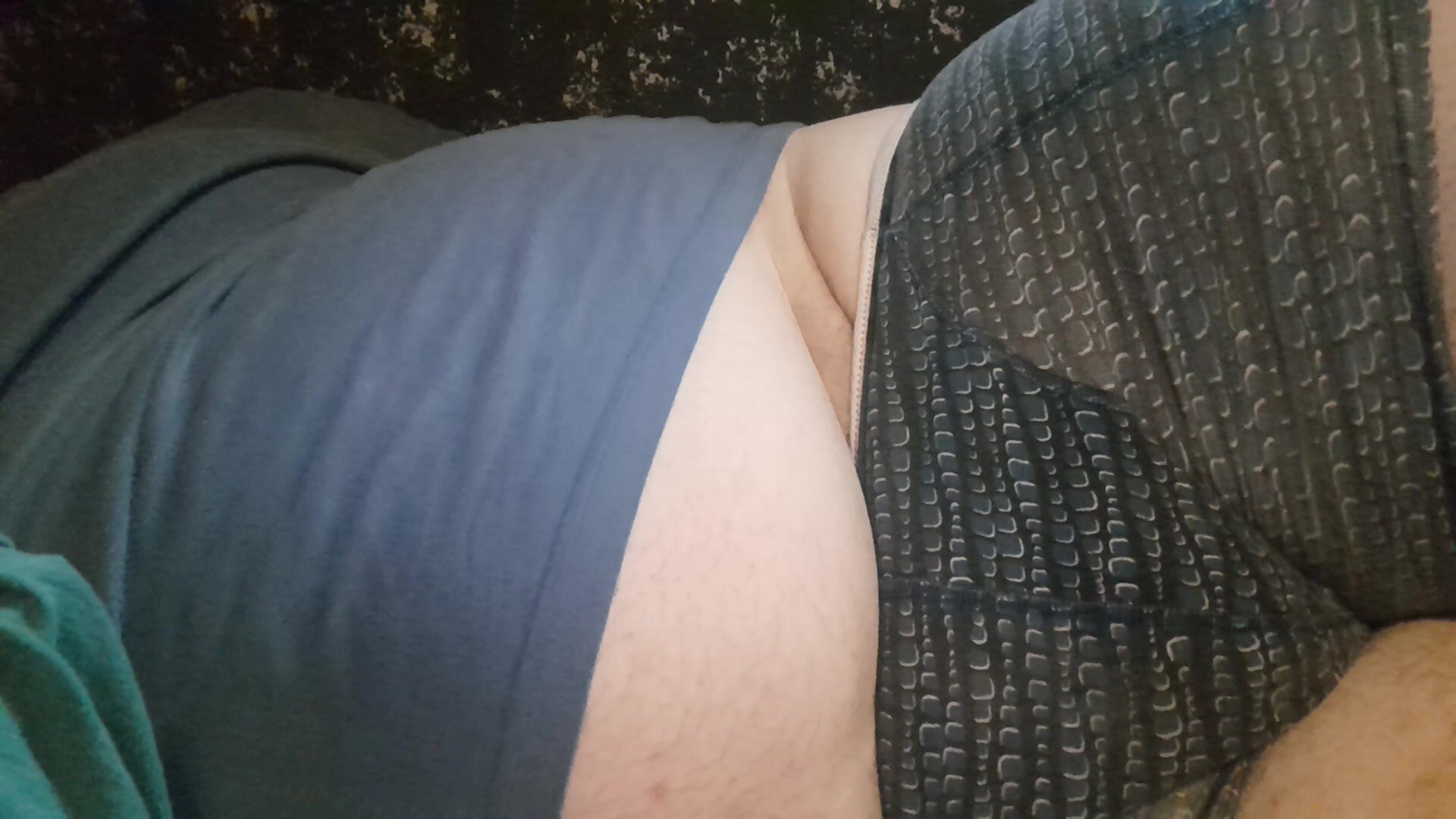 Chub Belly inflation laying down