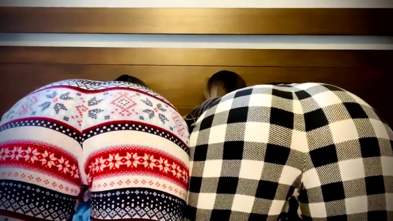 Sisters Fart In Pajamas