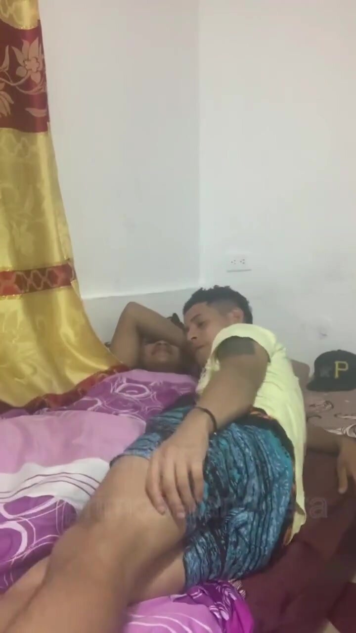 Straight friends - video 29