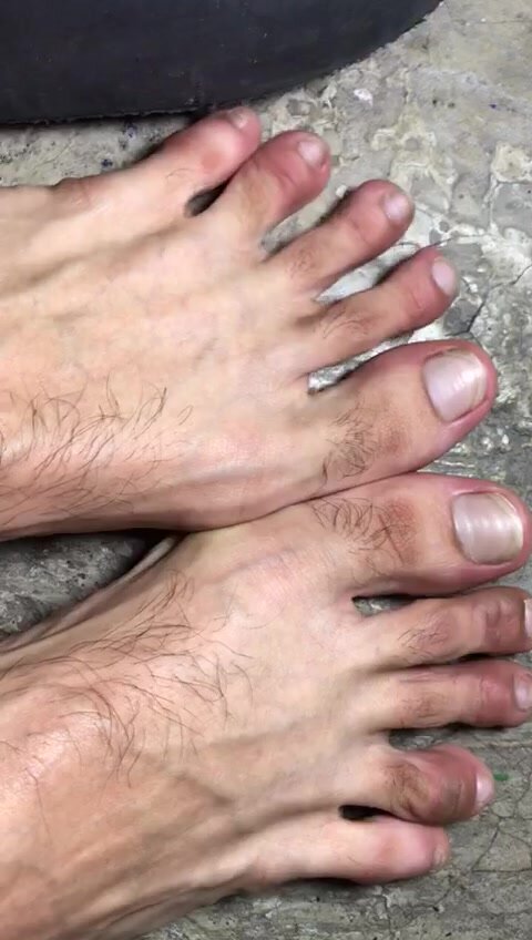 Hairy toes 2