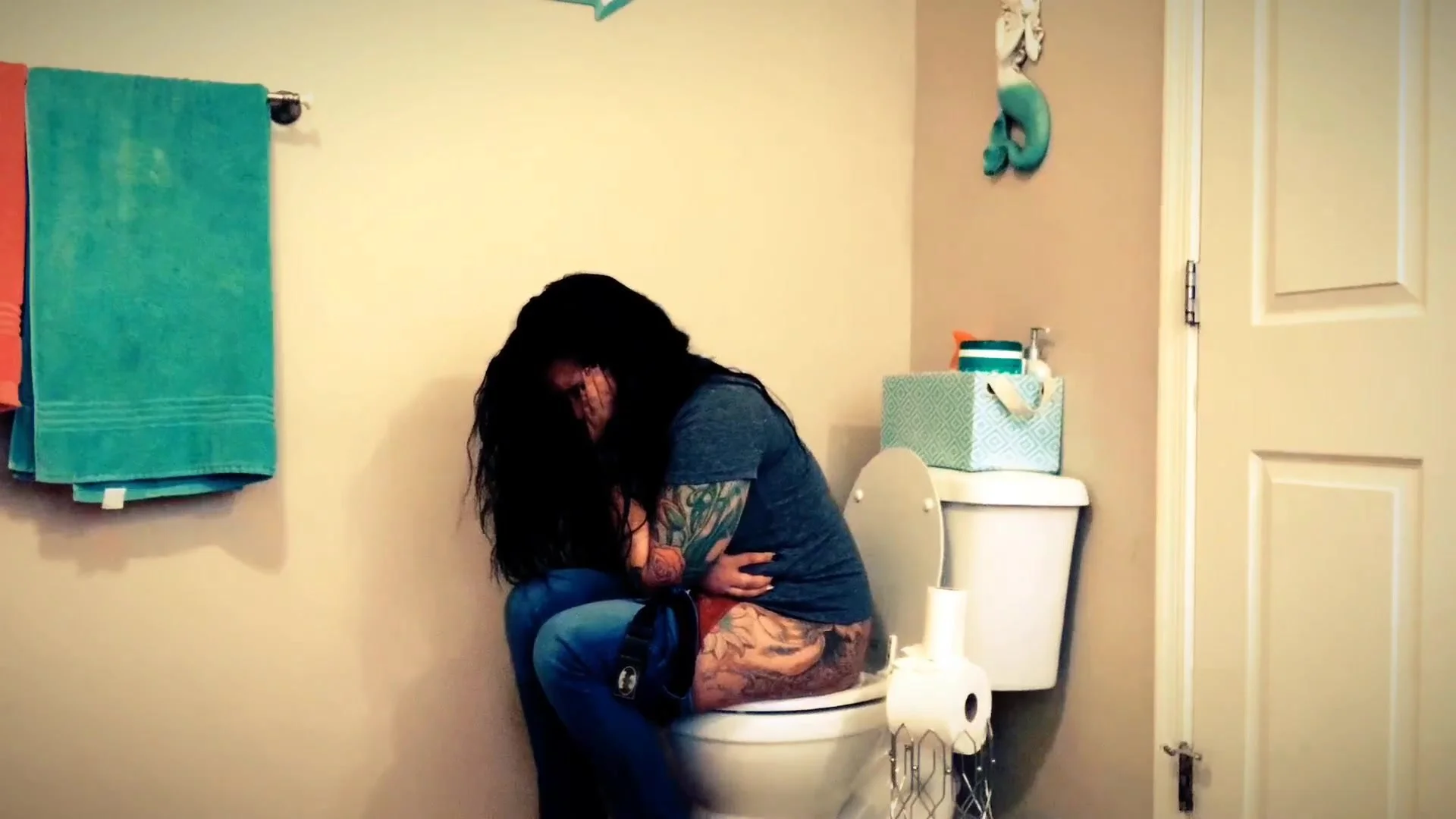 Girlfriend laxative prank