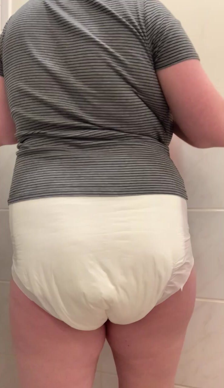 messing my diaper - video 3