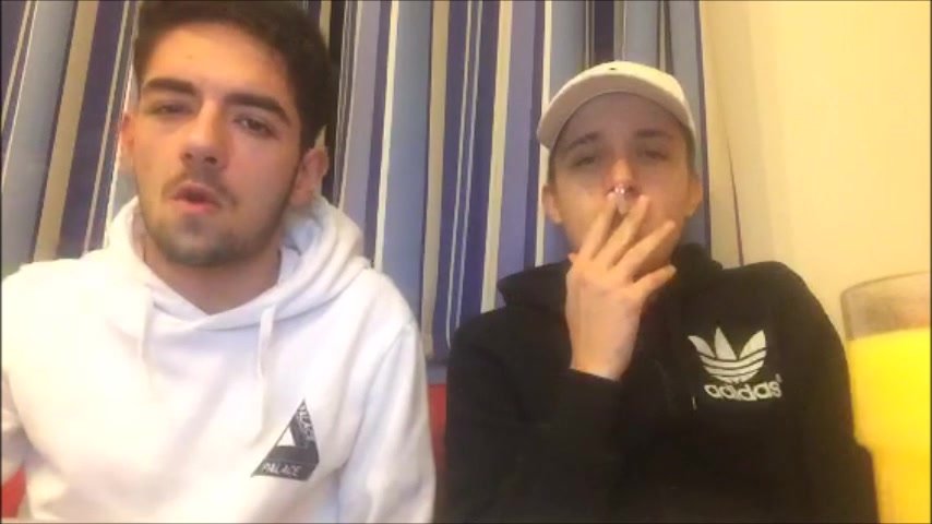 2 young smokers