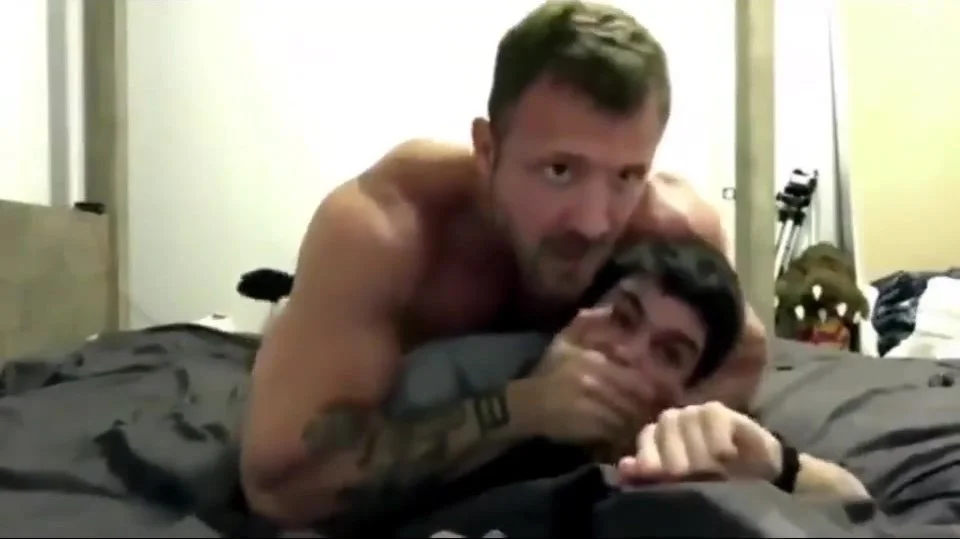 Gay porn: Daddy taking what he needs. - ThisVid.com