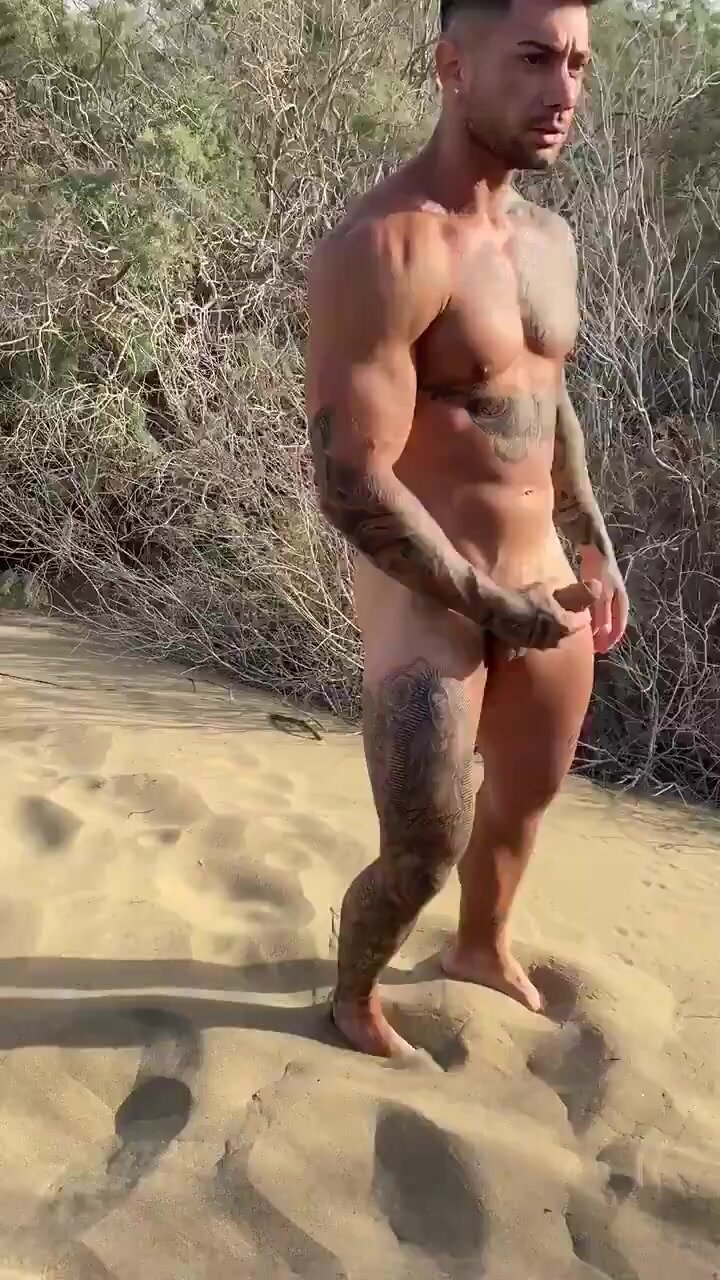 Muscle tattoo beach time