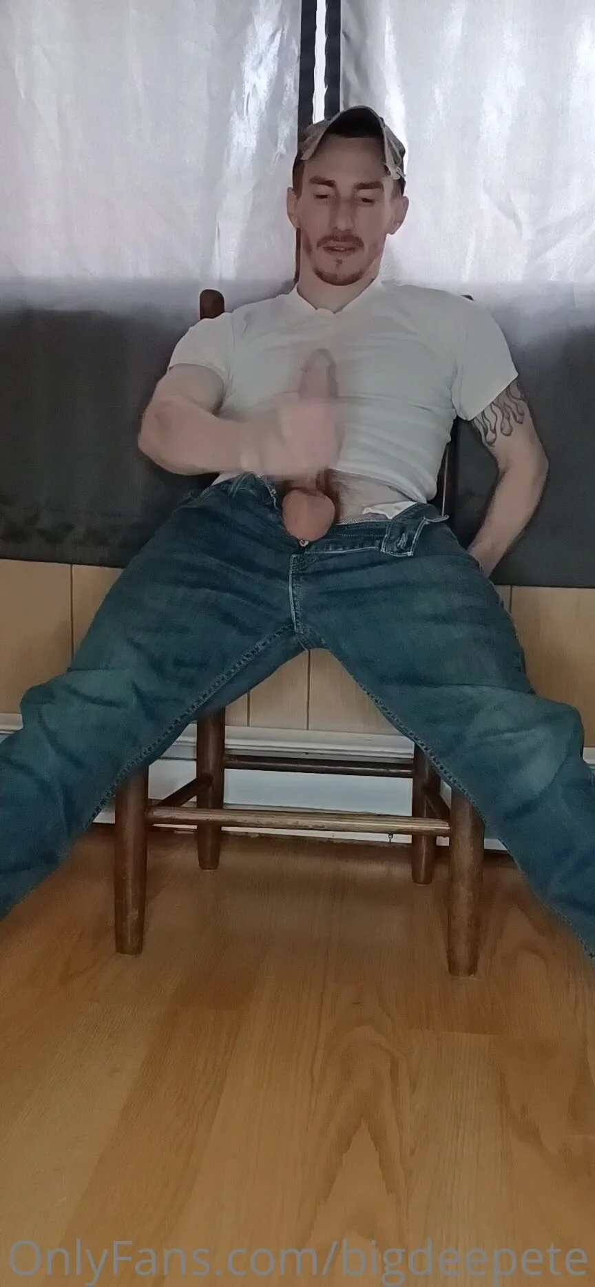 POST - 225 - ThisVid.com