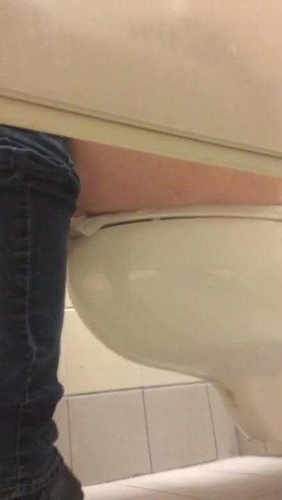 girl poop - video 11