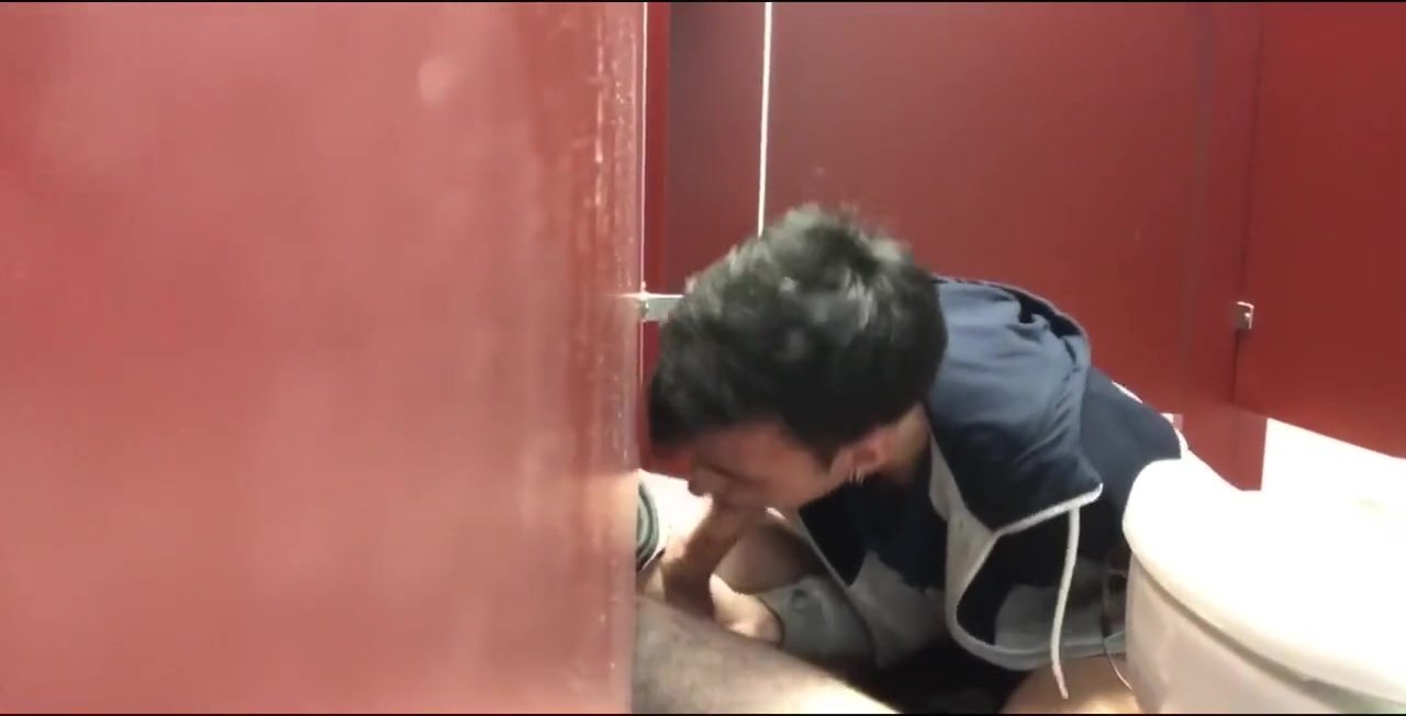Twink Sucks Dick And Gets Fucked