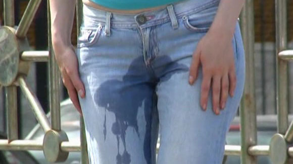 Girlfriend wetting her jeans