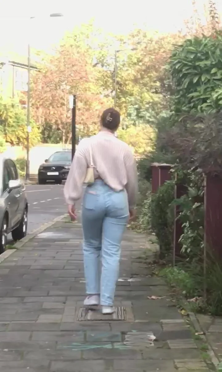 Milf pawg in tight jeans - ThisVid.com