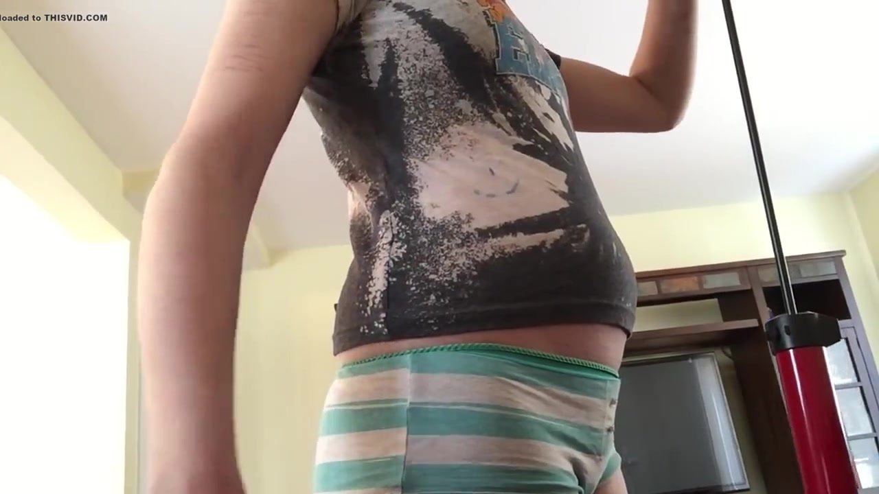 Belly inflation girl - video 2