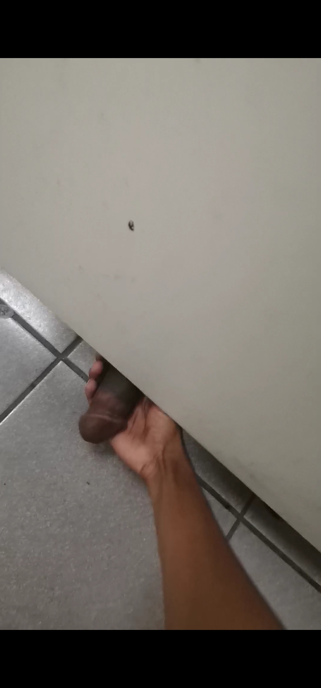 Jerked off under stall - video 2