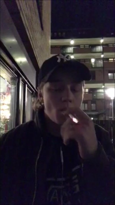 Fabian smokes