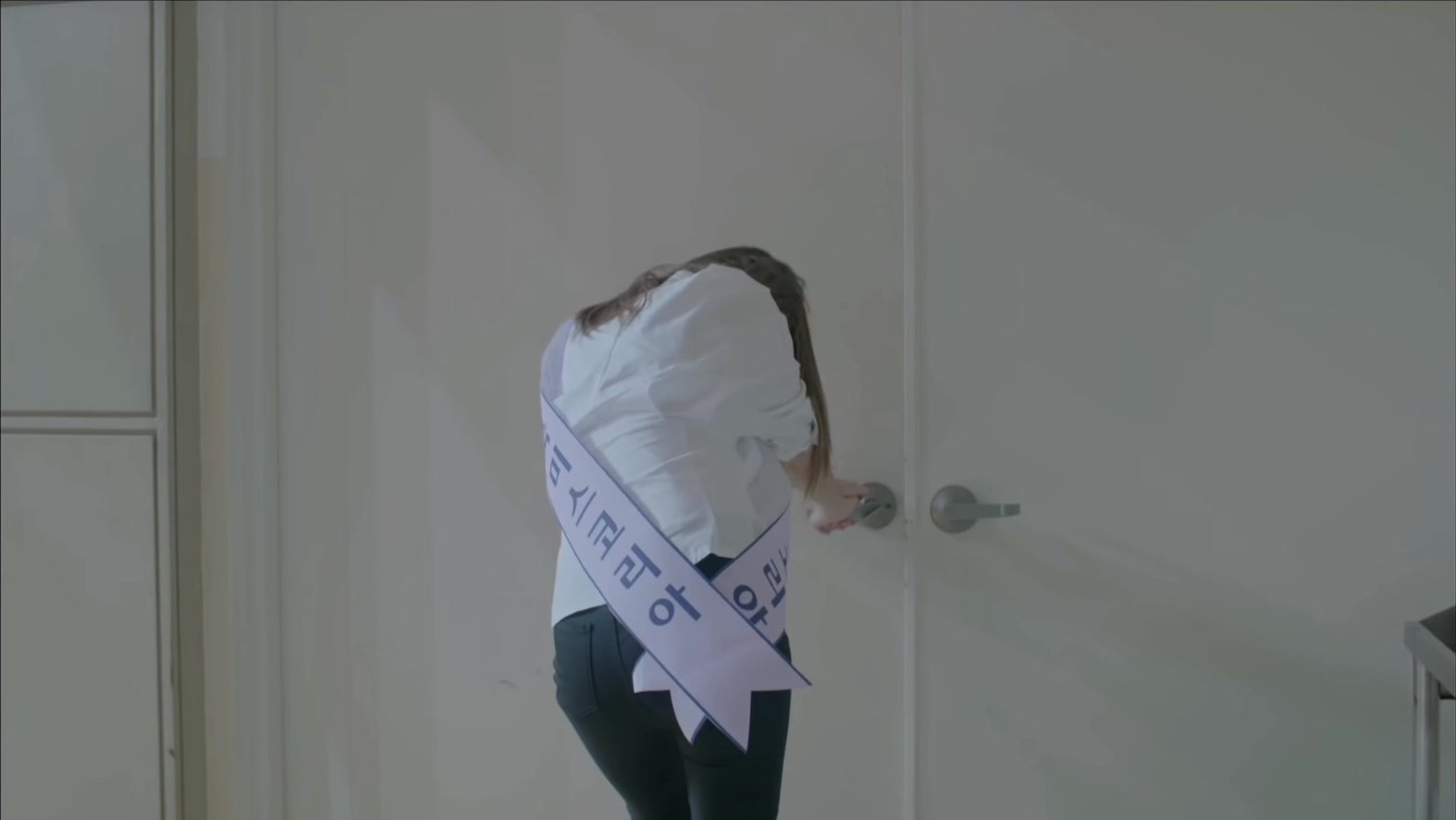 korean girl drama farting