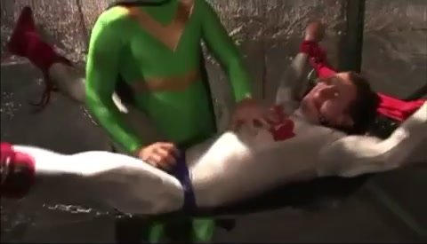 Superheroes are tortured 1