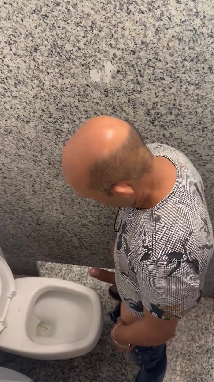 Daddy Toilet Jacking Off 82