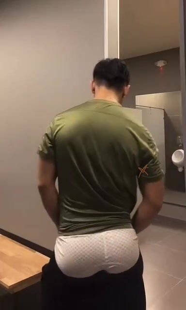 Wait til you c how PHAT this college freshman's ass is