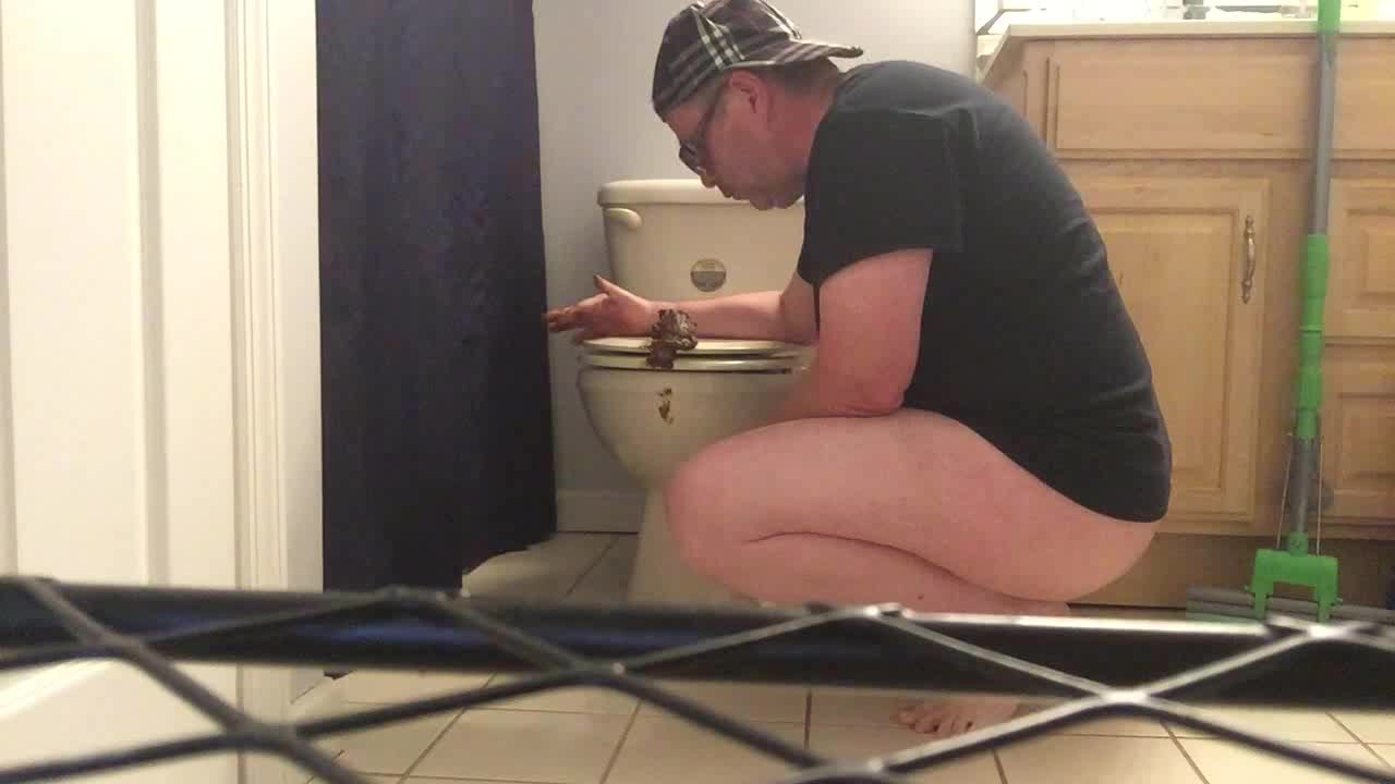 Eating and smearing my shit in bathroom