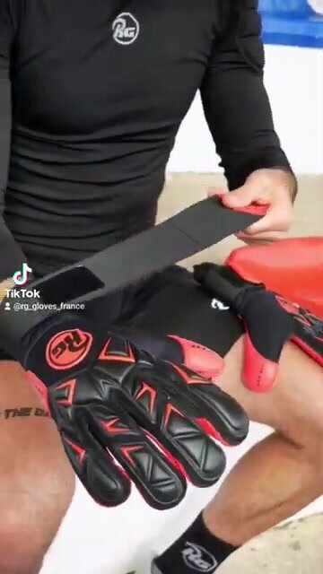 Sexy jock fitting gloves