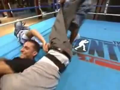 Wrestler pantsed - video 5