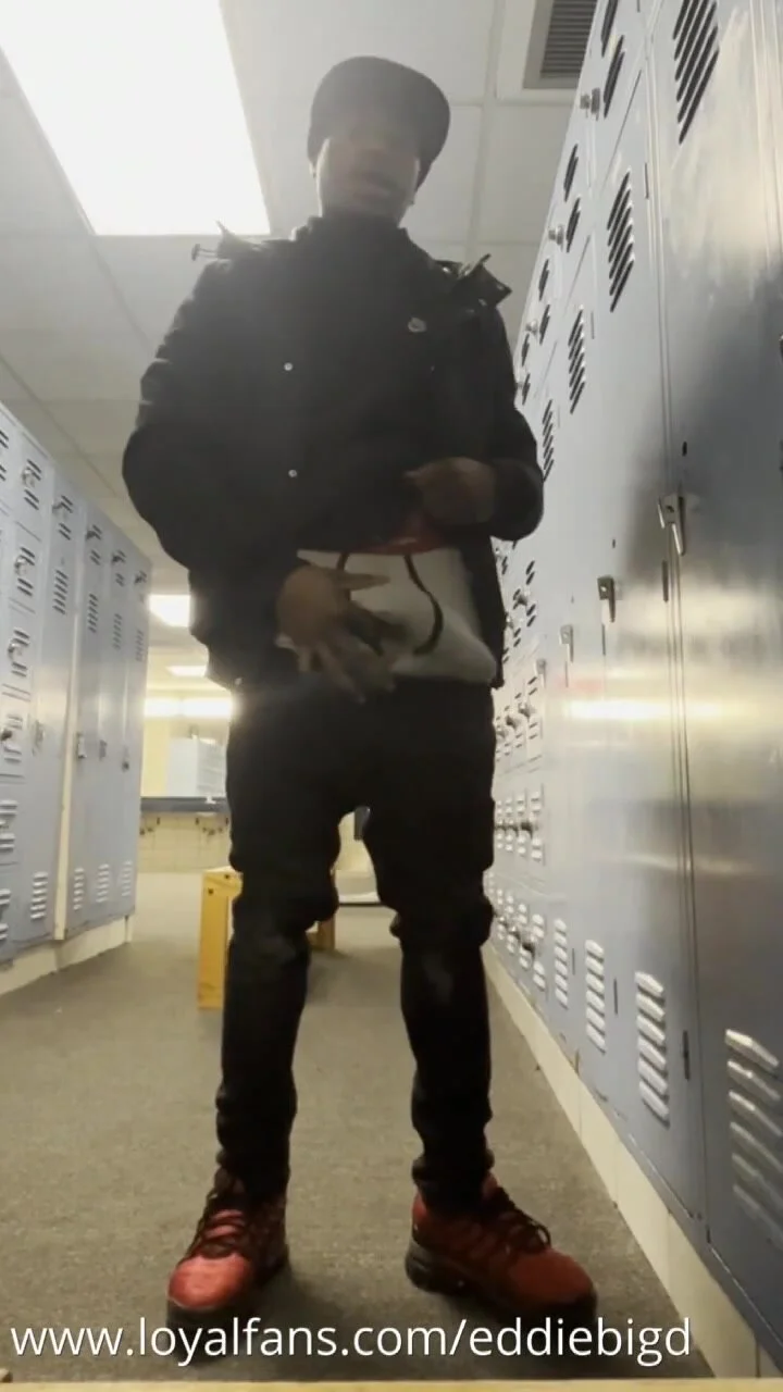 Showing Off His Big Dick In Locker Room And Sauna