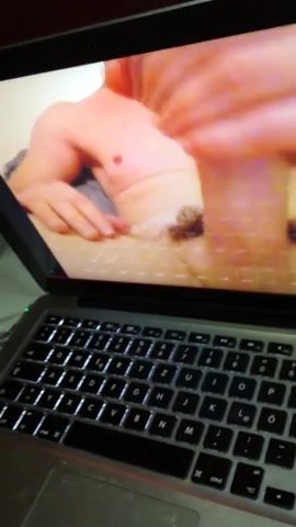 Verbal german guy gets off to porn while masturbating